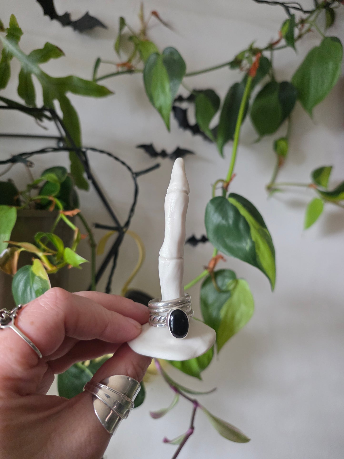 Skeleton Finger // Ring Holder // No.2