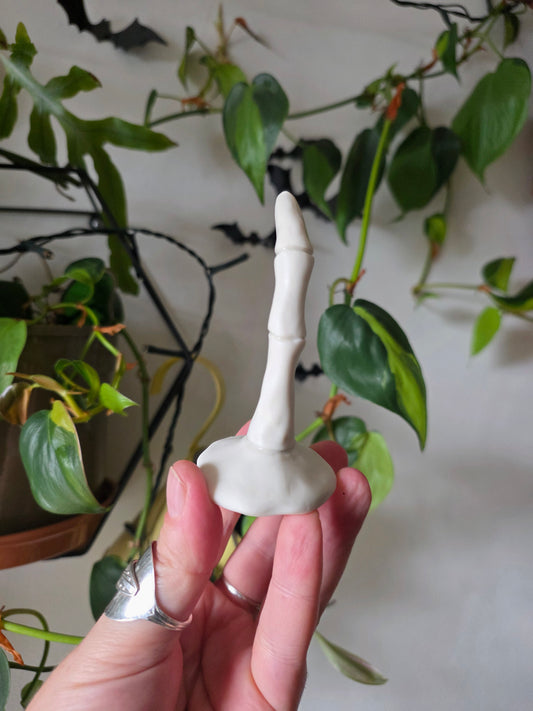 Skeleton Finger // Ring Holder // No.3