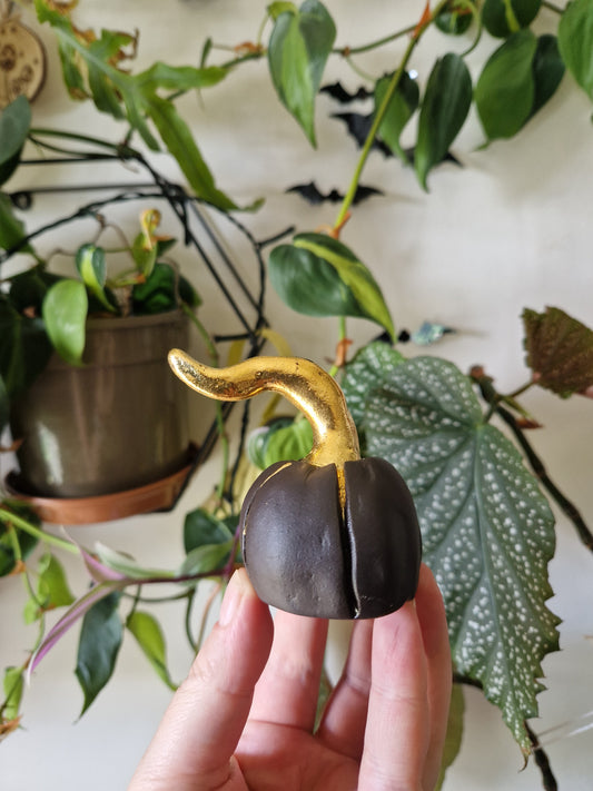 Pumpkin candle snuffer // No.2