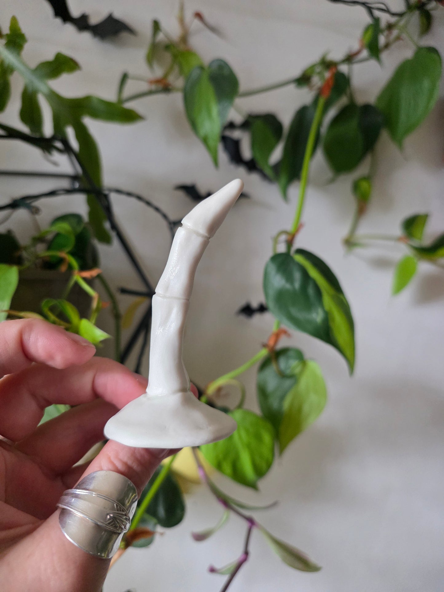 Skeleton Finger // Ring Holder // No.3